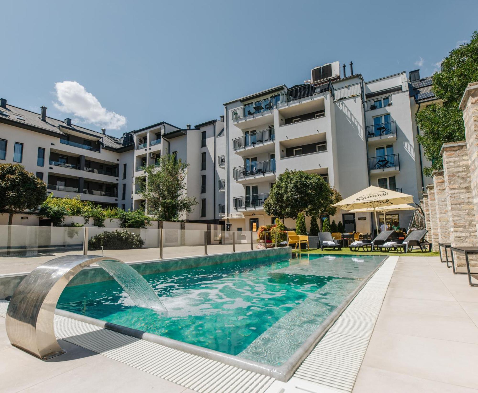 Hotel Auris سيغيد المظهر الخارجي الصورة