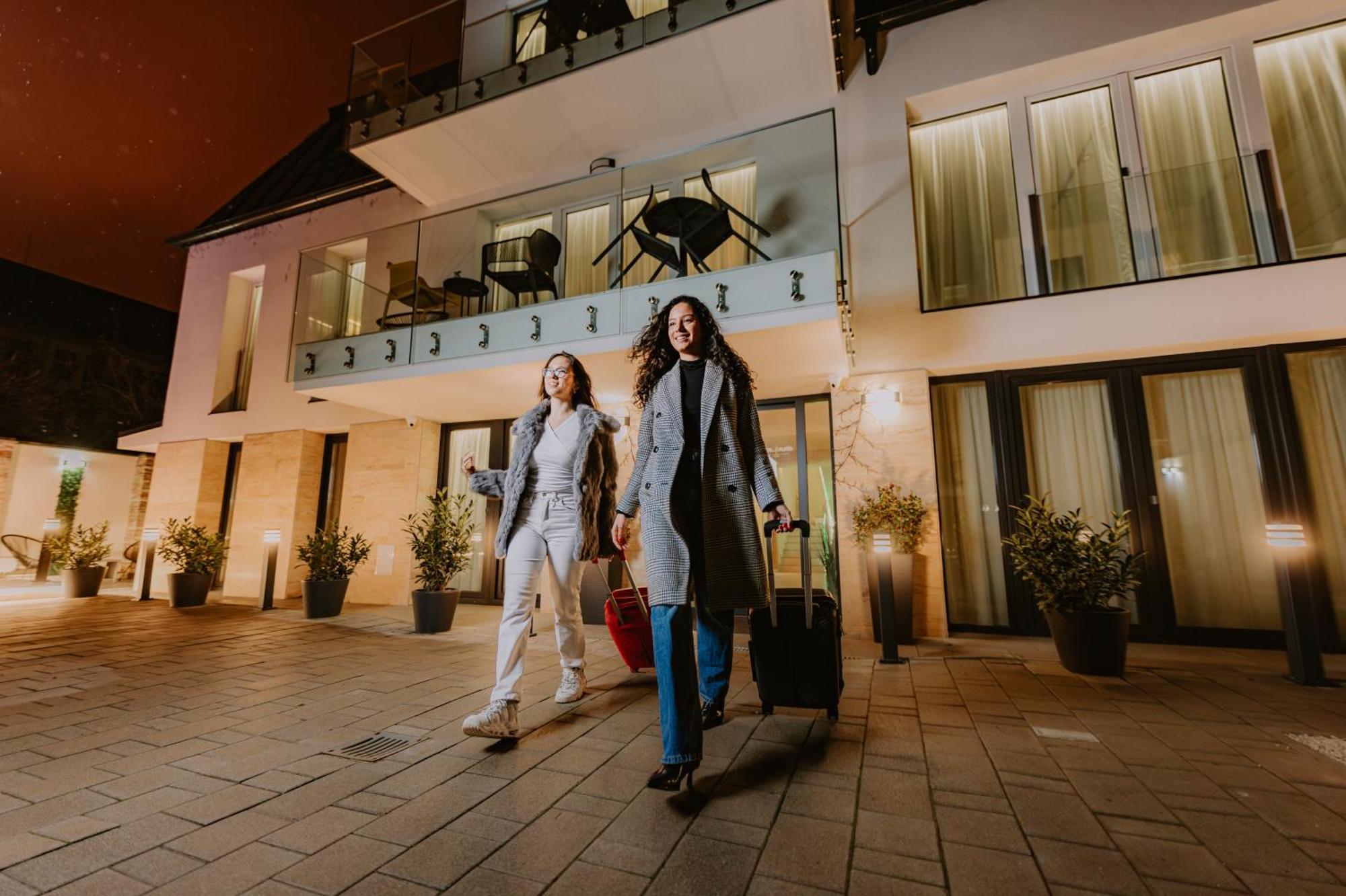 Hotel Auris سيغيد المظهر الخارجي الصورة